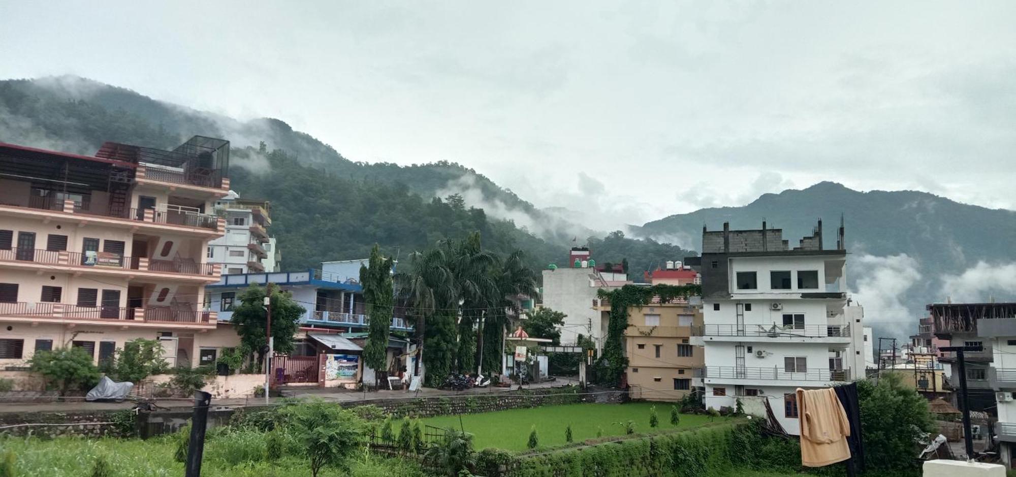 Deepak Homestay Rishīkesh Buitenkant foto