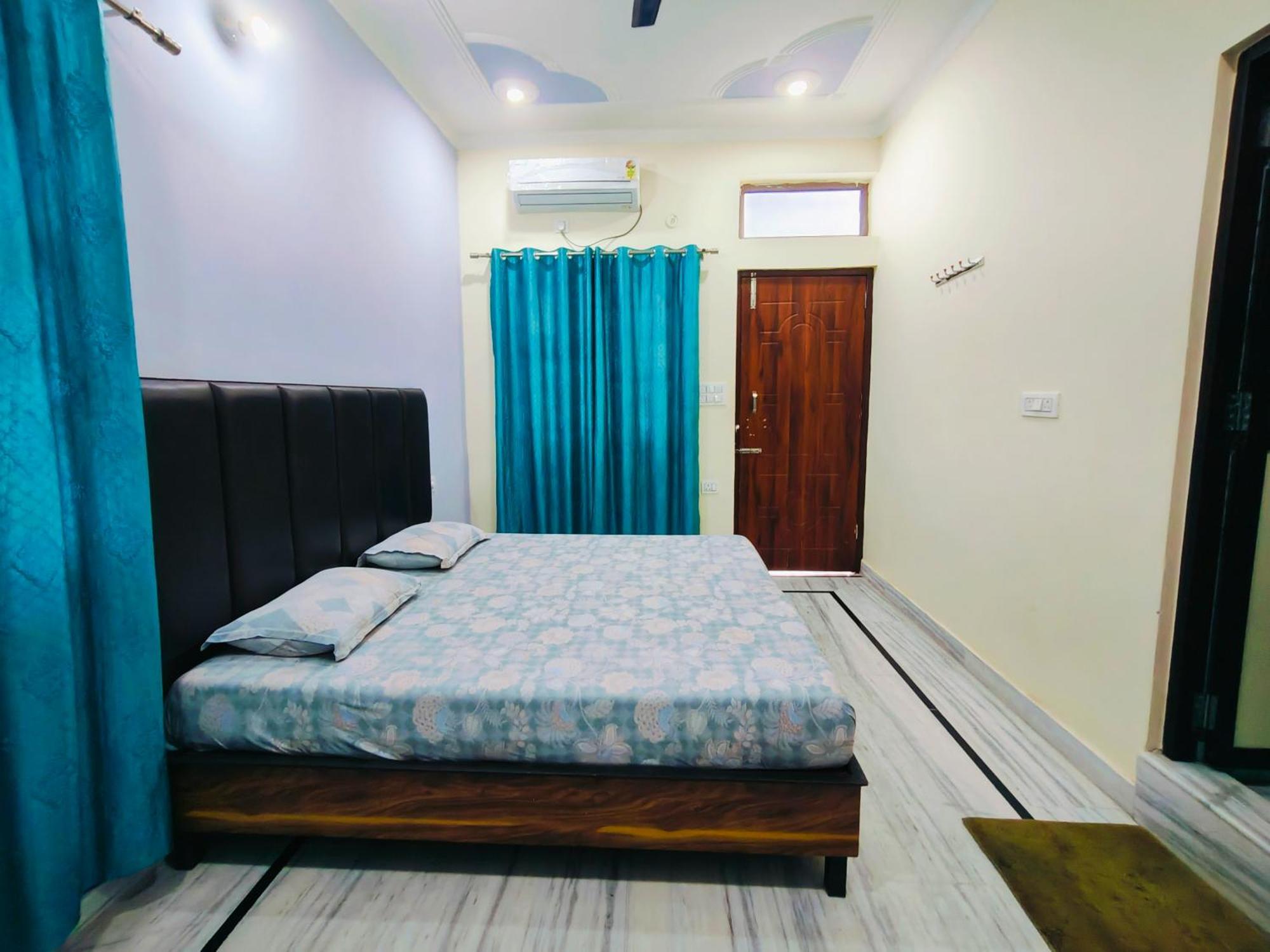 Deepak Homestay Rishīkesh Buitenkant foto