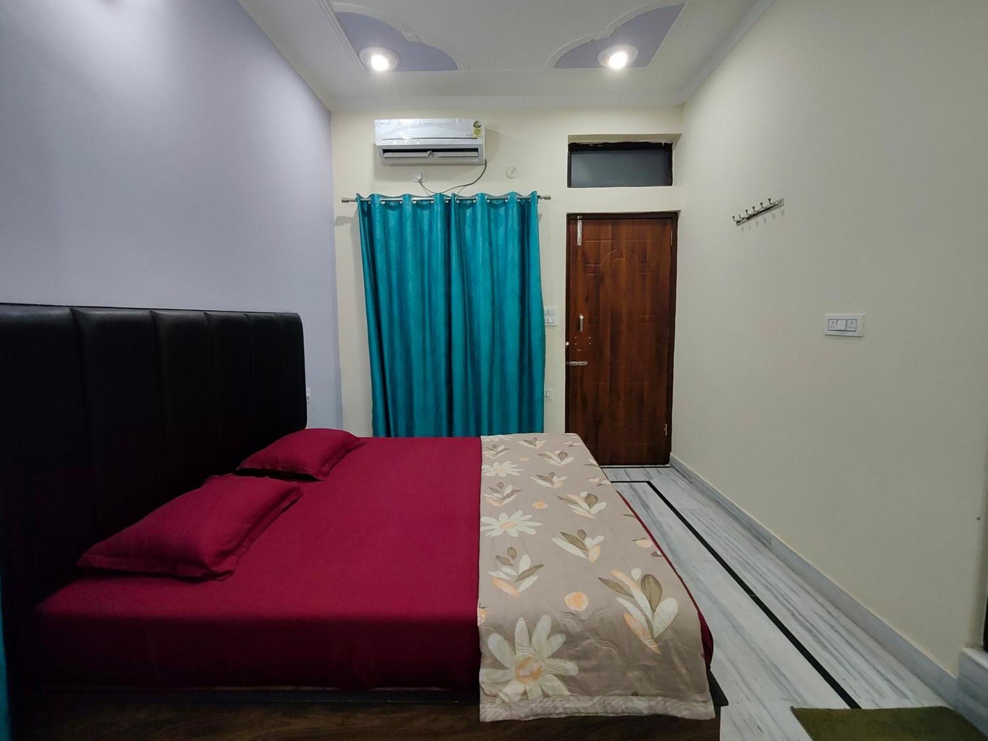 Deepak Homestay Rishīkesh Buitenkant foto
